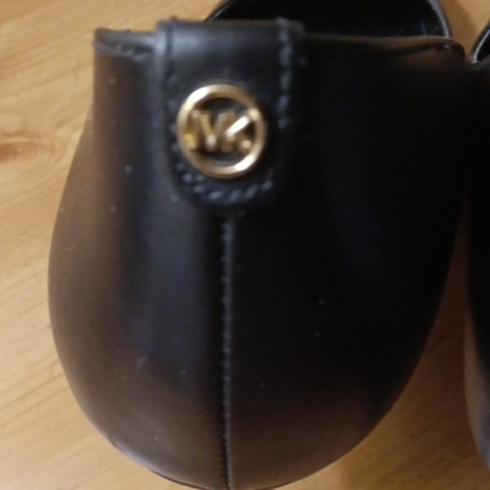 Michael Kors Classic Black Heels, 3.75" heel | Size 8, MINT Condition,FINAL SALE - Picture 6 of 8